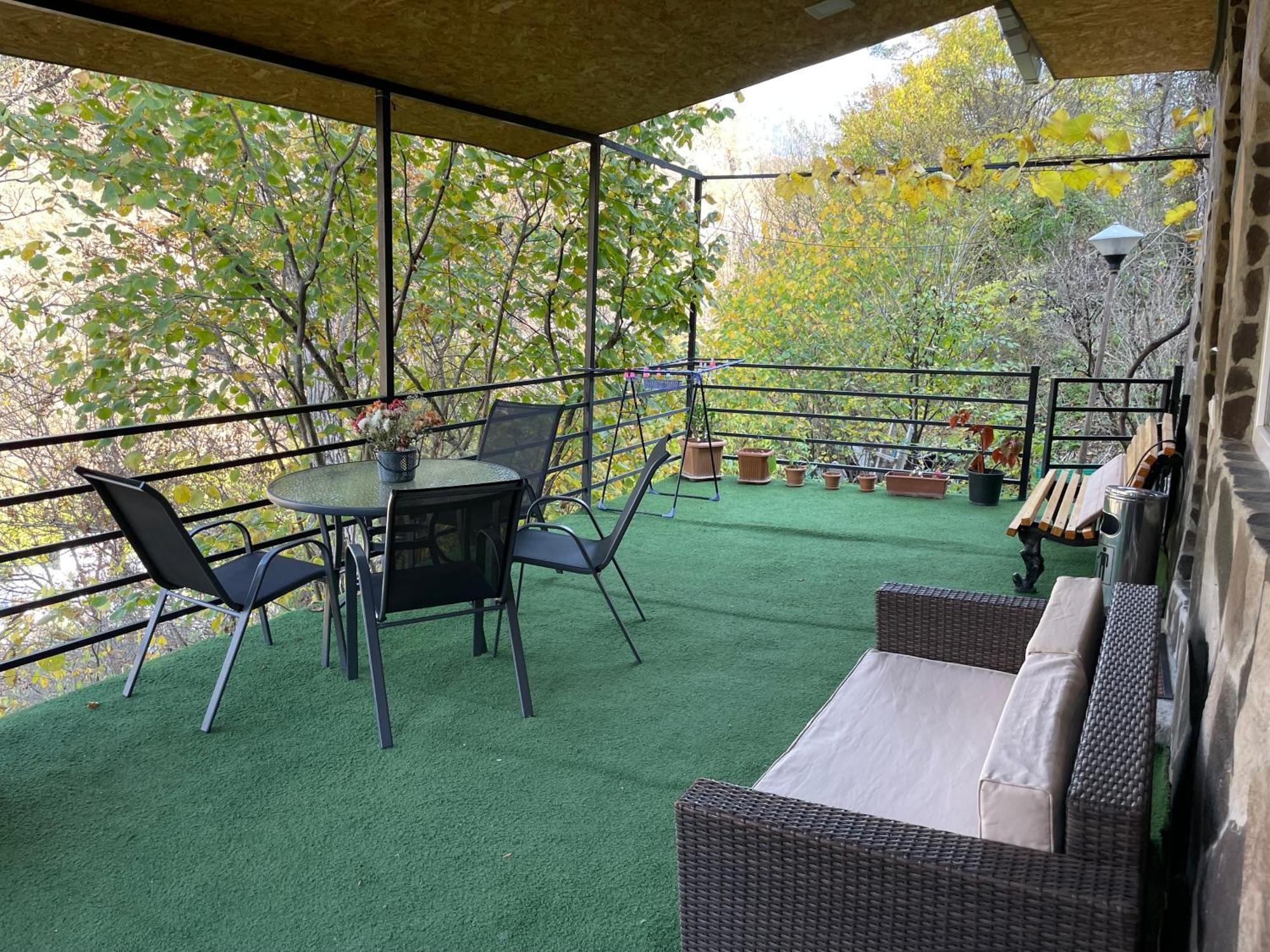 Borjomi Veranda المظهر الخارجي الصورة